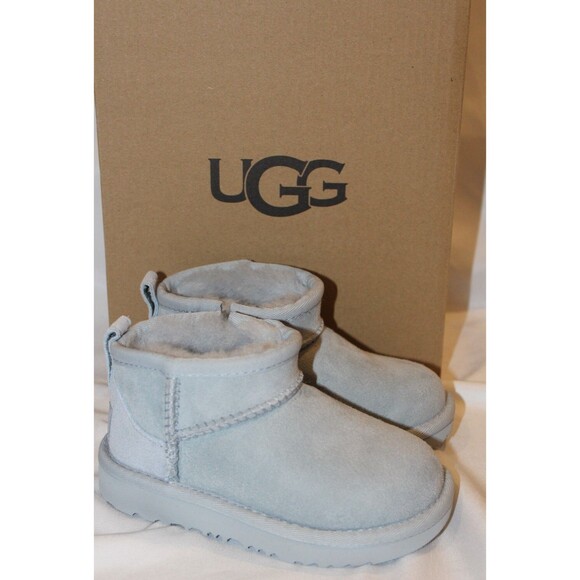 NIB UGG‎ TODDLER ULTRA MINI SUEDE SHEARLING LINED BOOTS AQUA BLUE - Picture 1 of 7
